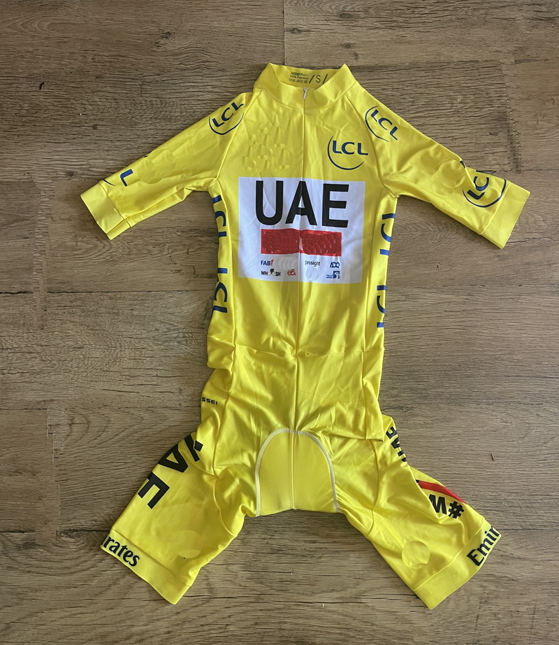 Yellow Summer Clothing - بدلة جلدية مقطوعة بالليزر 2024 فريق