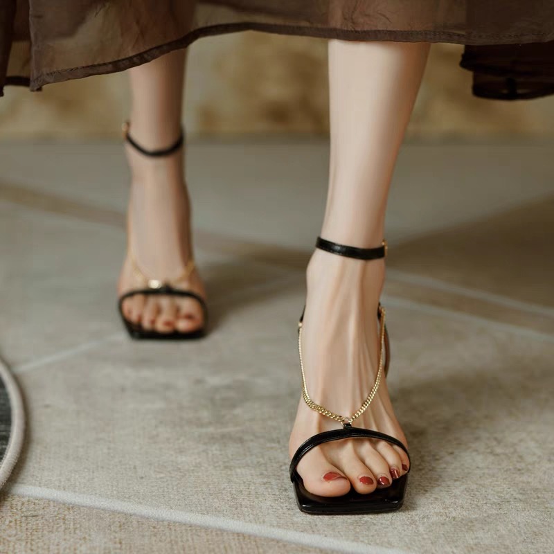 صنادل نسائية جديدة لصيف 2026 ب - مراجعة Summer Clothing Items وسعره