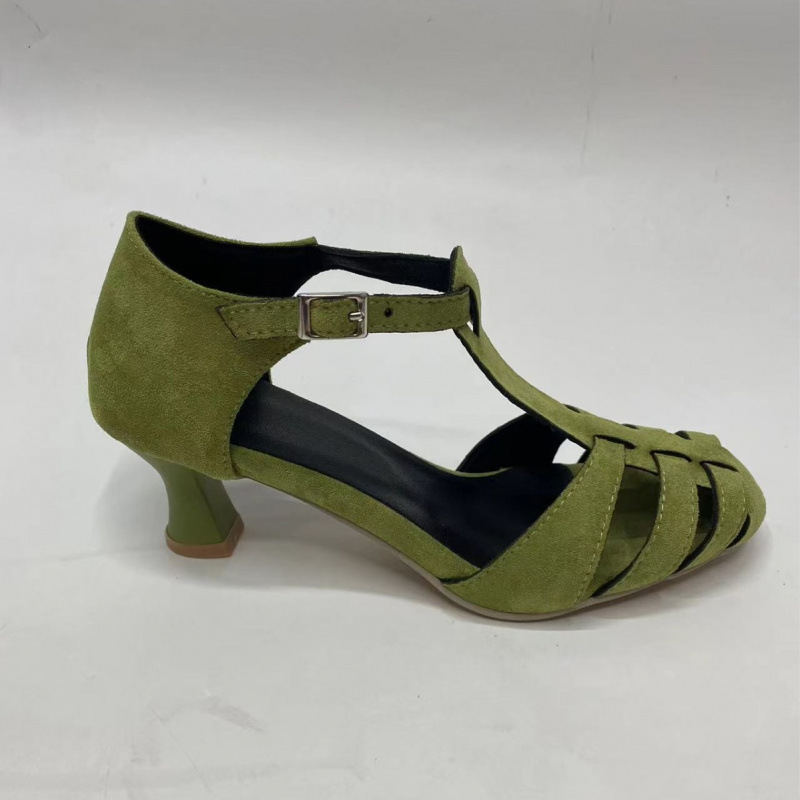 صنادل نسائية خضراء من الجلد ال - مراجعة Summer Clothing Items وسعره