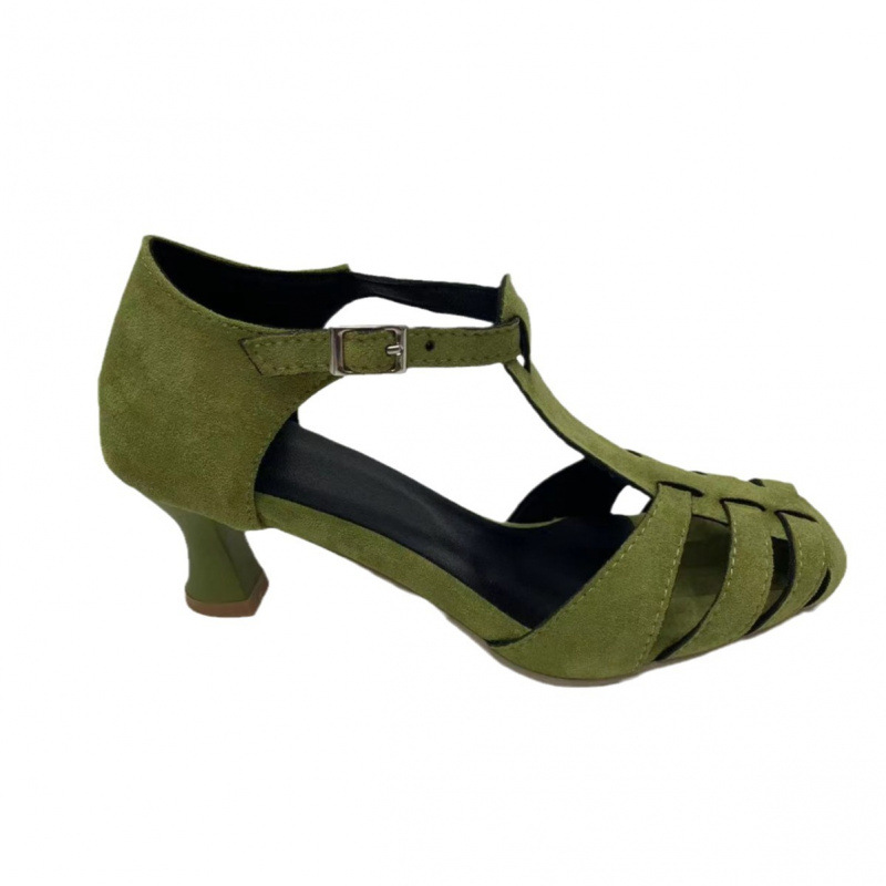 صنادل نسائية خضراء من الجلد ال - مراجعة Summer Clothing Items وسعره